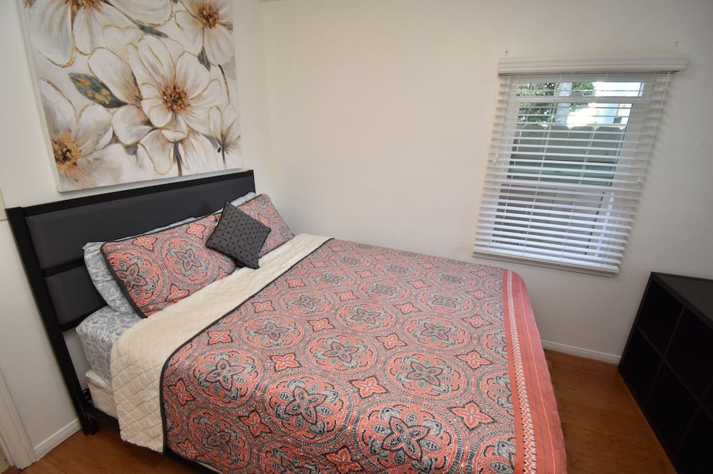 Photo of Bedroom in Downtown San Diego