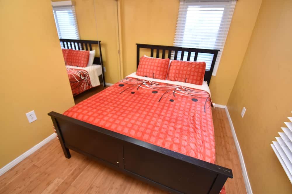 Photo of Bedroom in Downtown San Diego