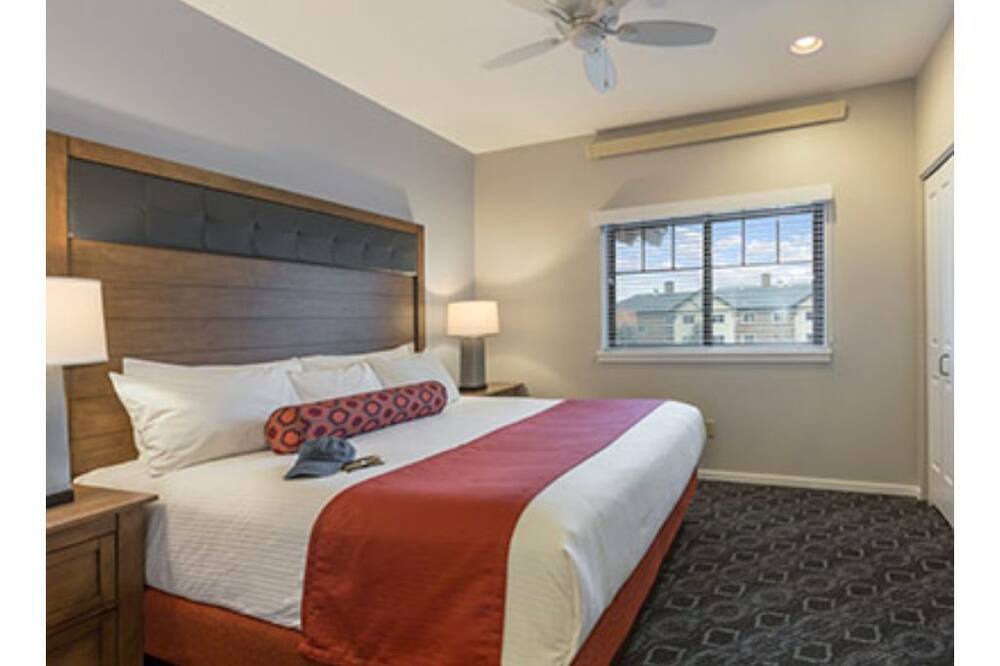 Photo of Bedroom in West Yellowstone