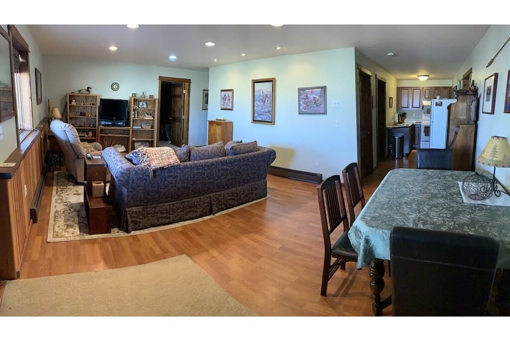 Photo of Livingroom in Livingston