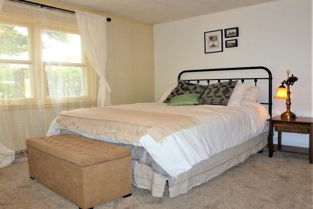Photo of Bedroom in Philipsburg