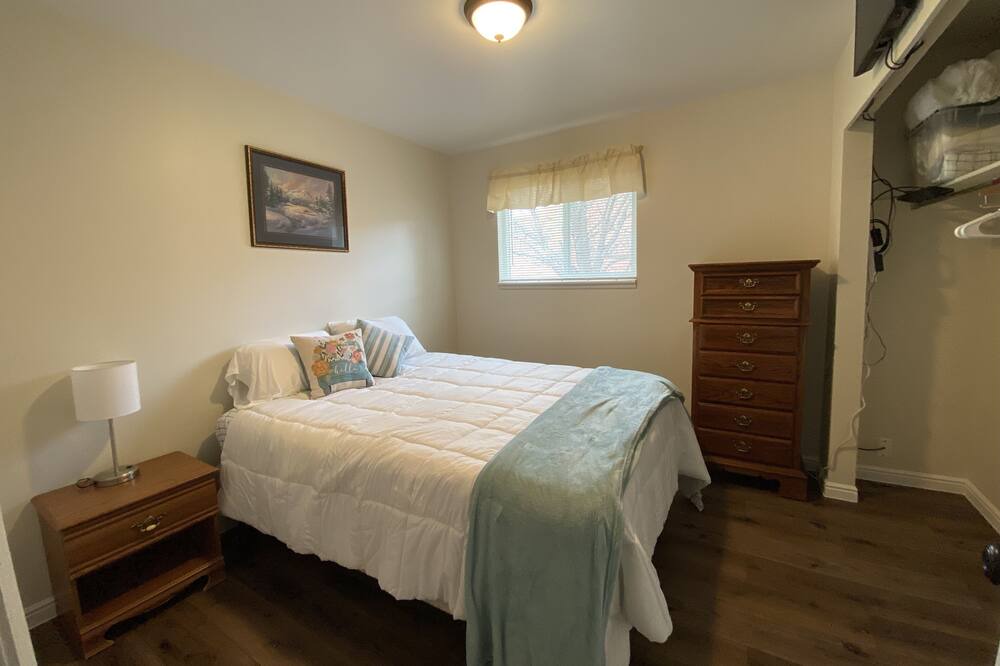 Photo of Bedroom in Salina