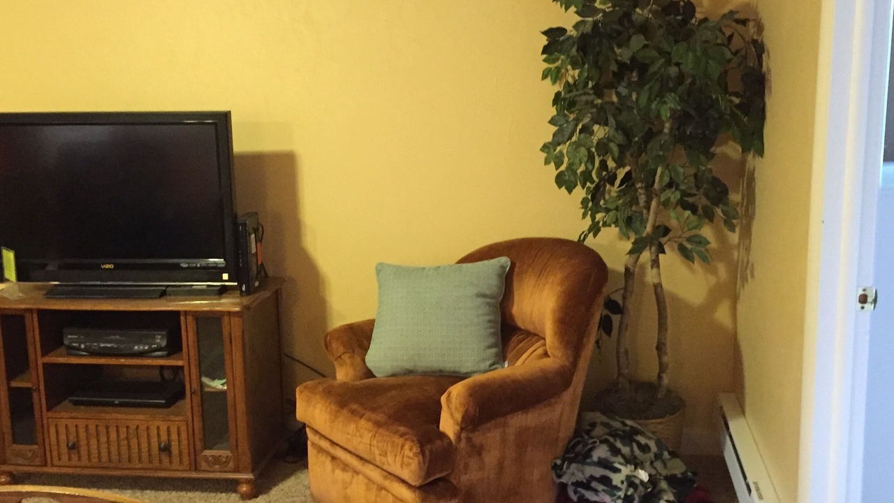 Photo of Livingroom in Franklin to the Fort