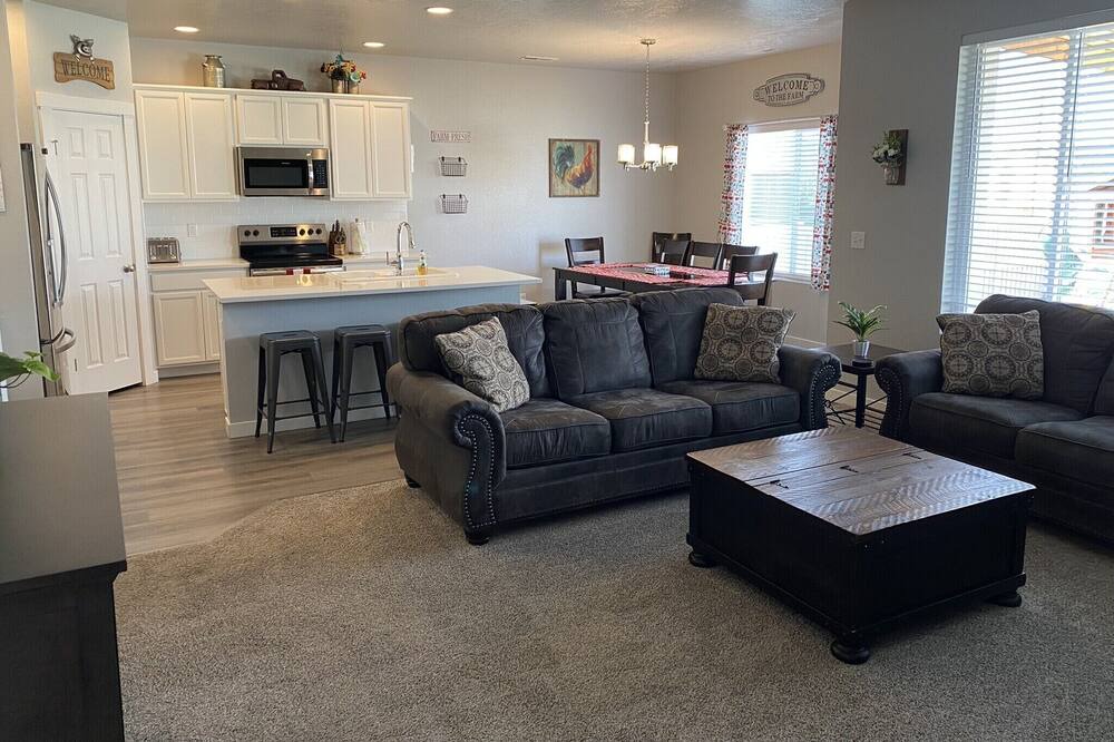 Photo of Livingroom in Caldwell