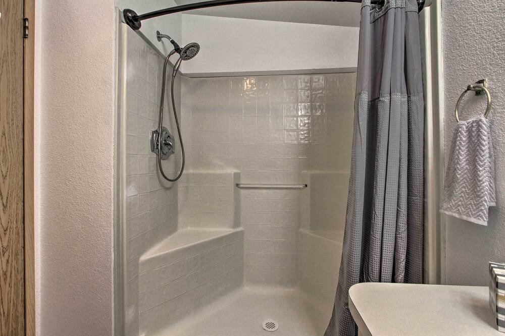 Photo of Bathroom in Helena Valley Northwest