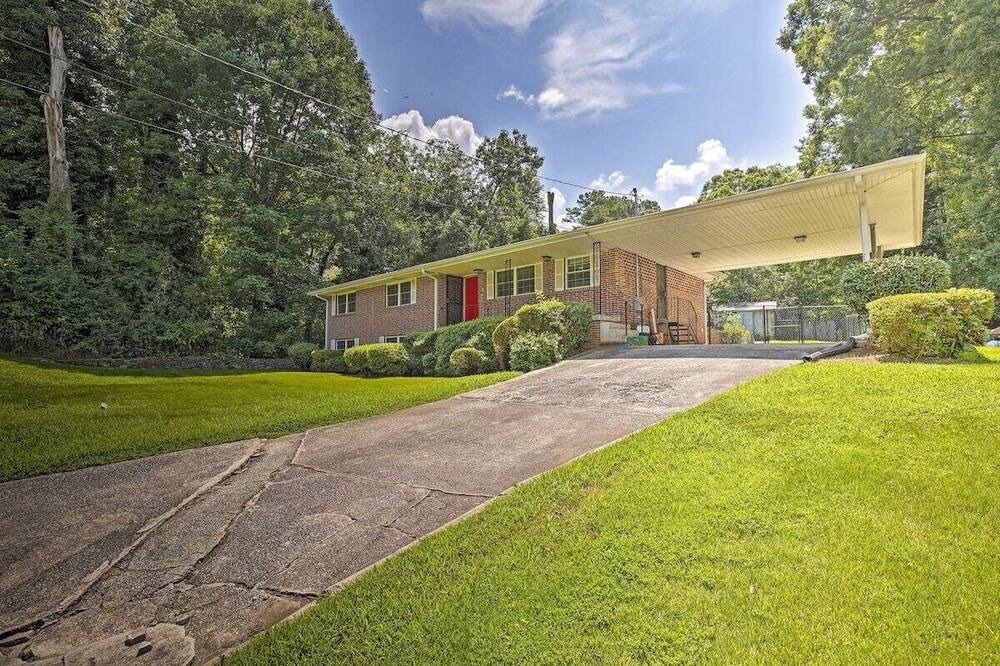 Photo of Outdoor in Collier Heights