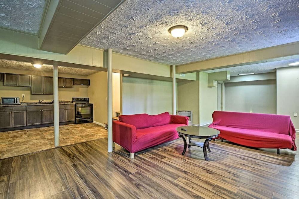 Photo of Bedroom in Collier Heights