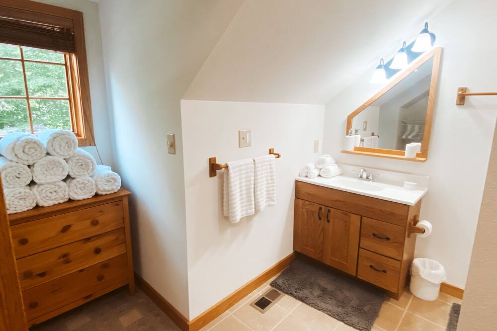 Photo of Bathroom in Bellmore