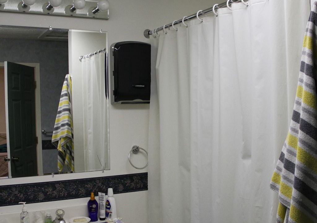 Photo of Bathroom in Eldora