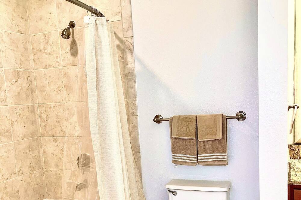Photo of Bathroom in Uptown