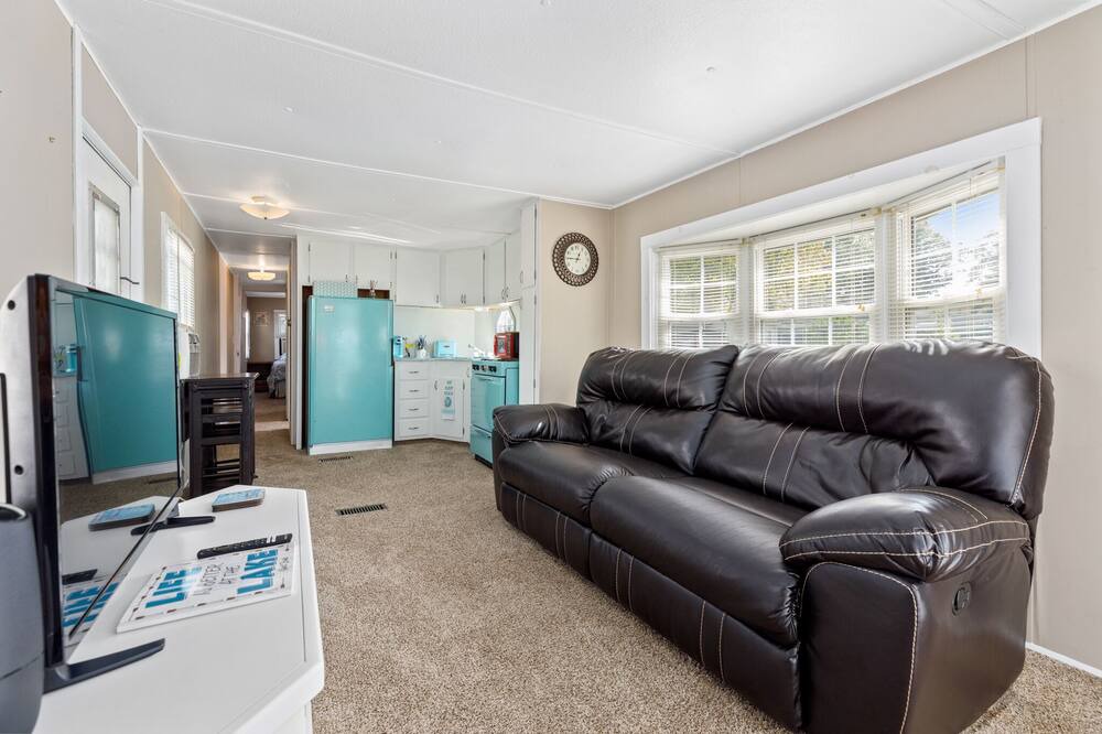 Photo of Livingroom in Russells Point