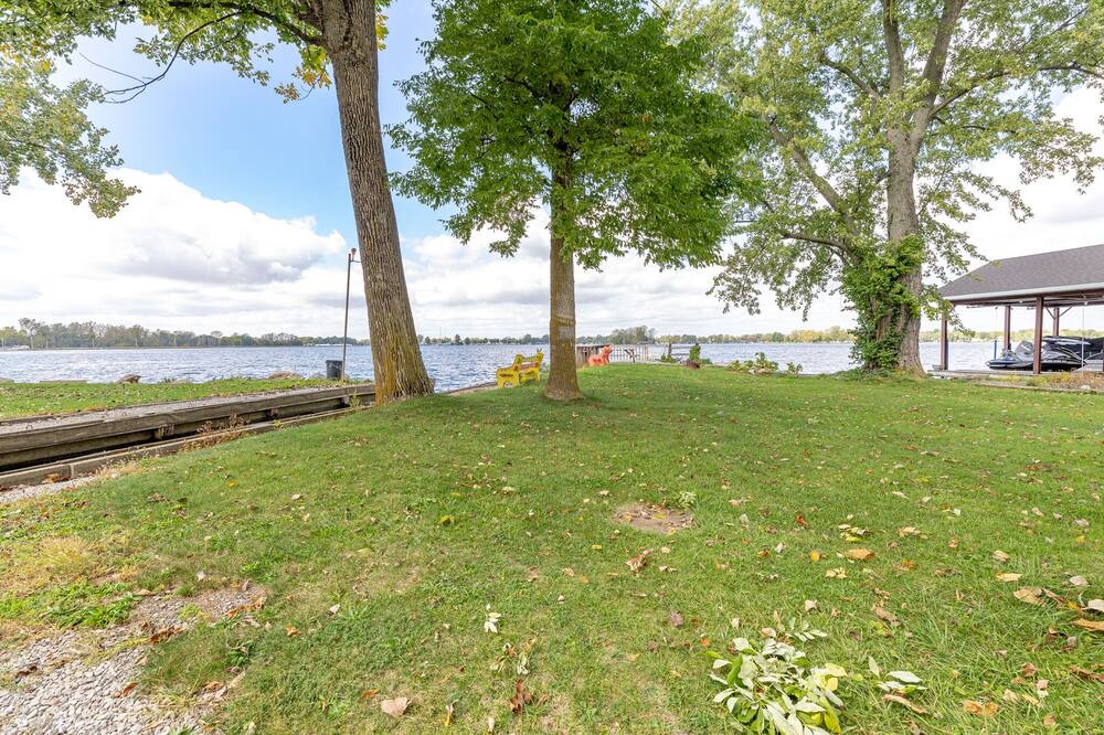 Photo of Outdoor in Russells Point