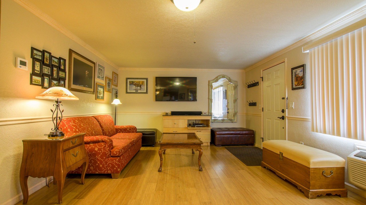 Photo of Bedroom in Gardiner