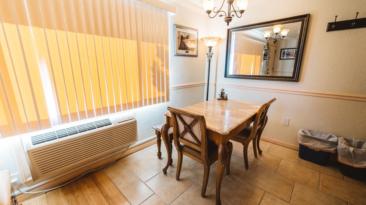 Photo of Livingroom in Gardiner