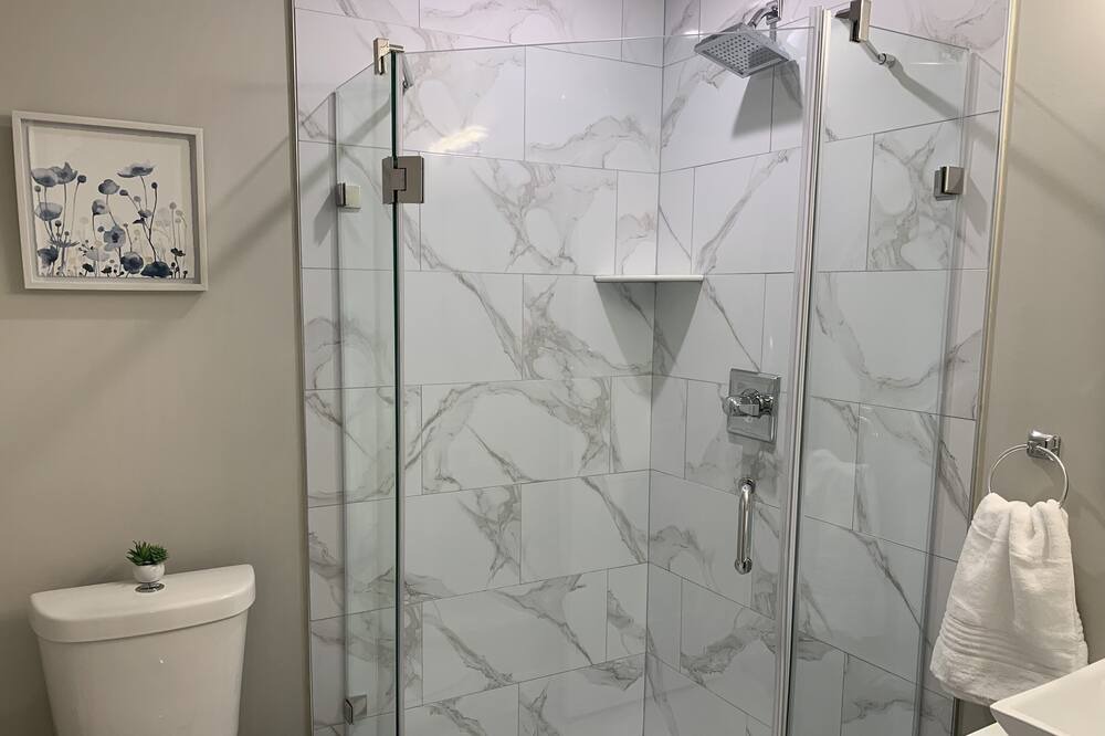 Photo of Bathroom in Newbold