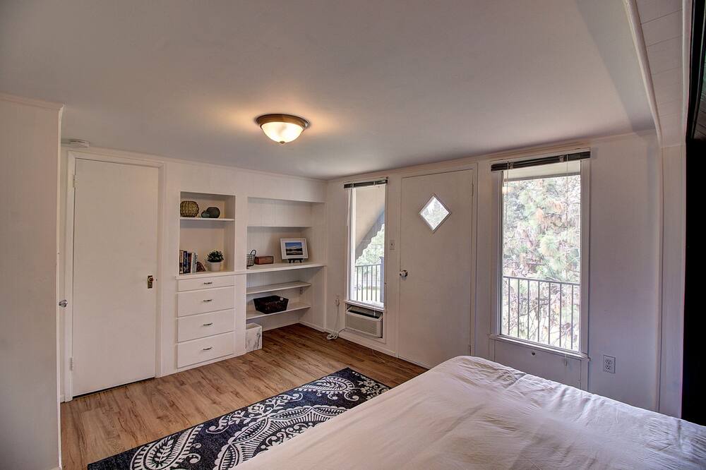 Photo of Bedroom in Woods Bay