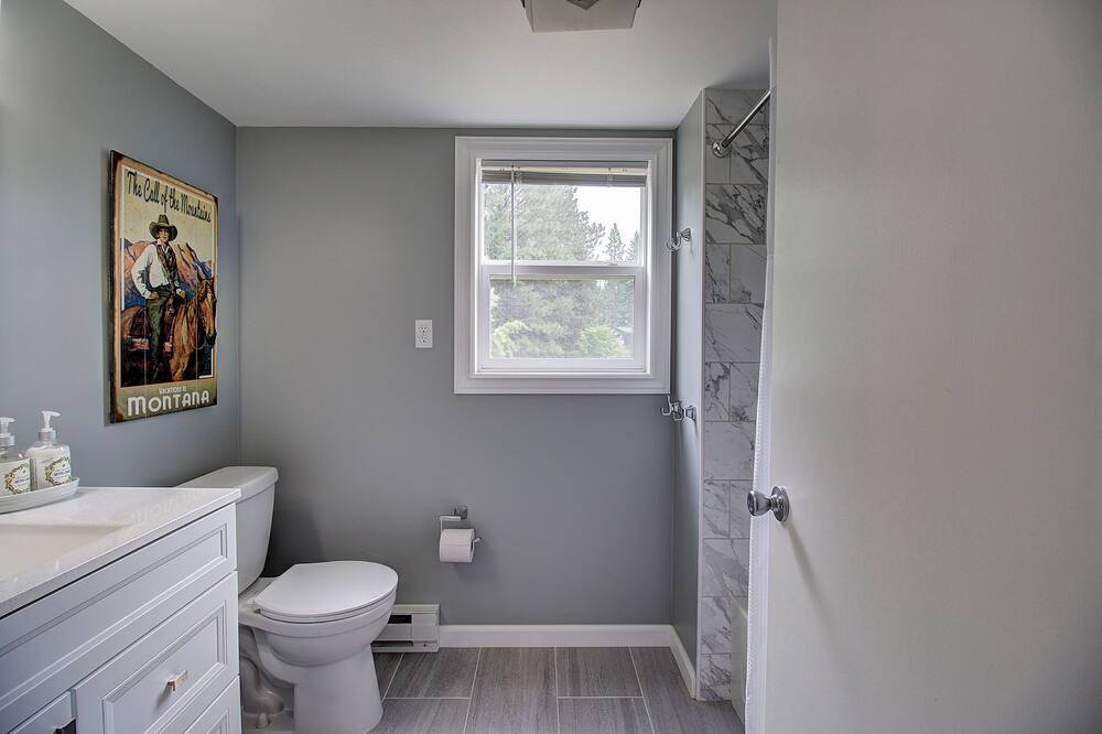 Photo of Bathroom in Woods Bay
