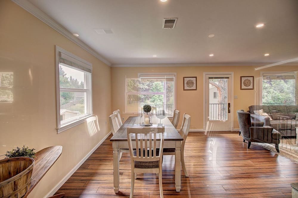 Photo of Kitchen in Woods Bay