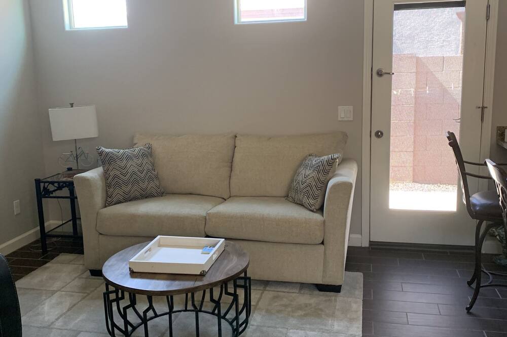 Photo of Livingroom in Queen Creek