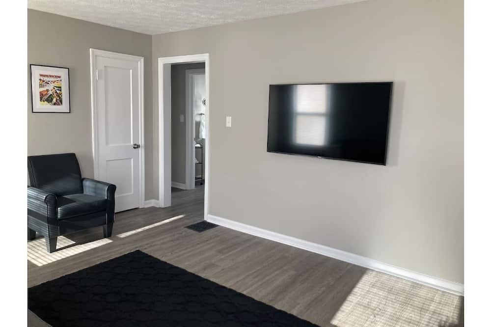 Photo of Bedroom in Speedway