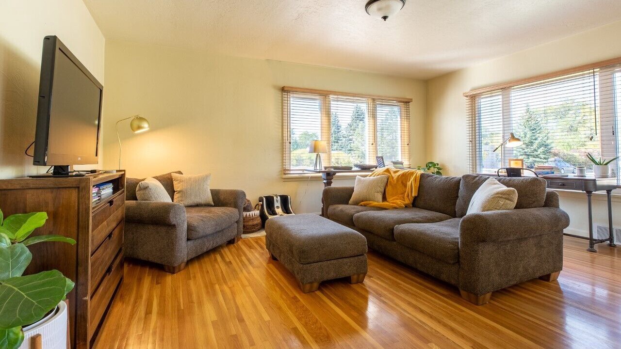 Photo of Livingroom in Rose Park