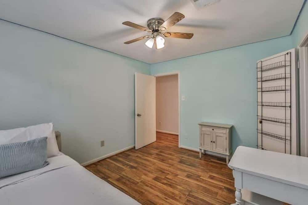 Photo of Bedroom in Briarforest