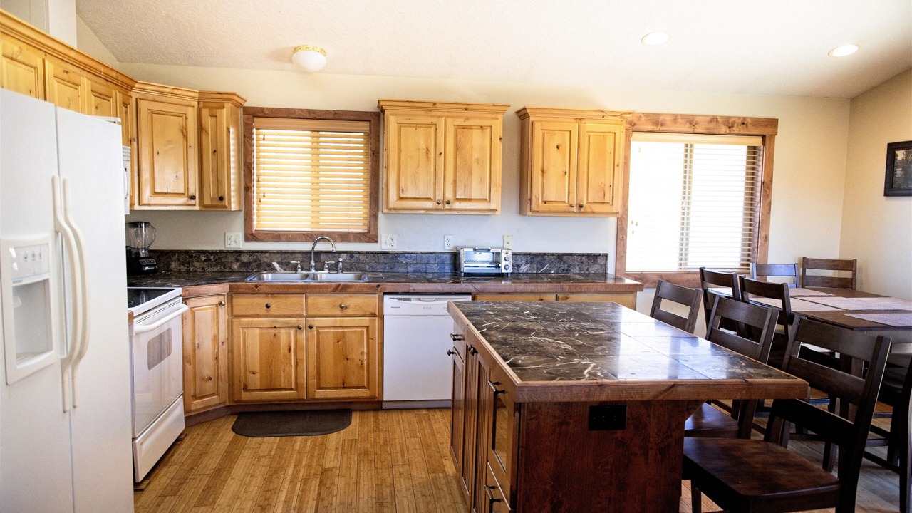 Photo of Kitchen in Star Valley Ranch