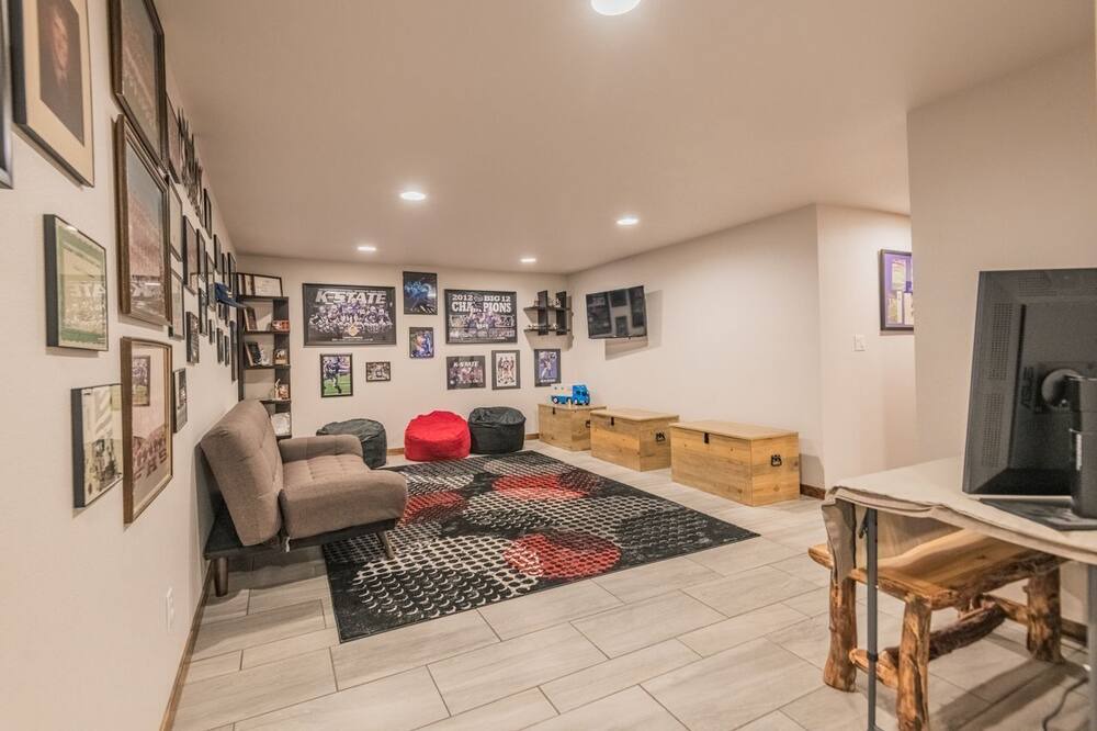 Photo of Livingroom in Centennial