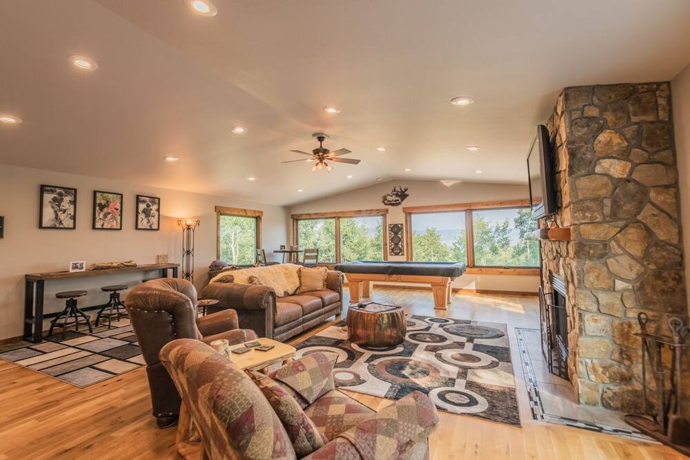 Photo of Livingroom in Centennial