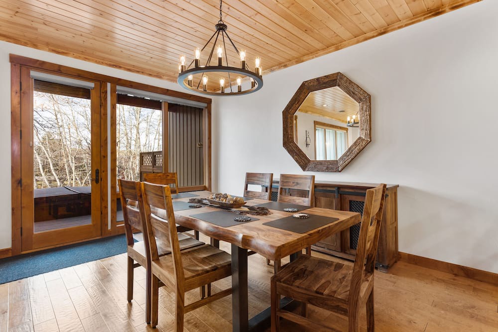 Photo of Kitchen in Red Lodge