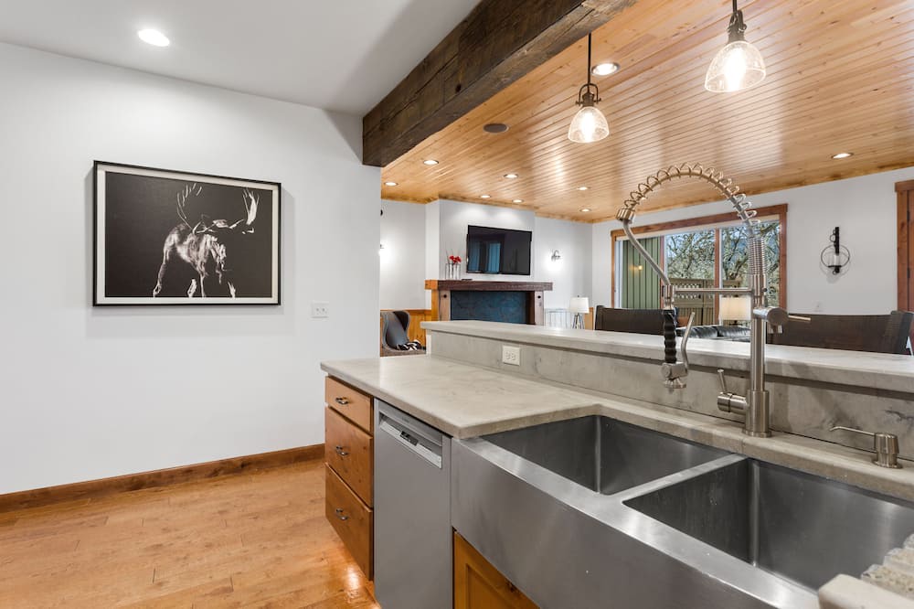 Photo of Kitchen in Red Lodge