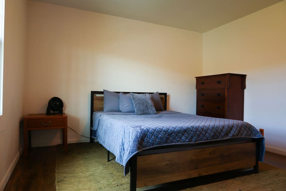 Photo of Bedroom in Glen