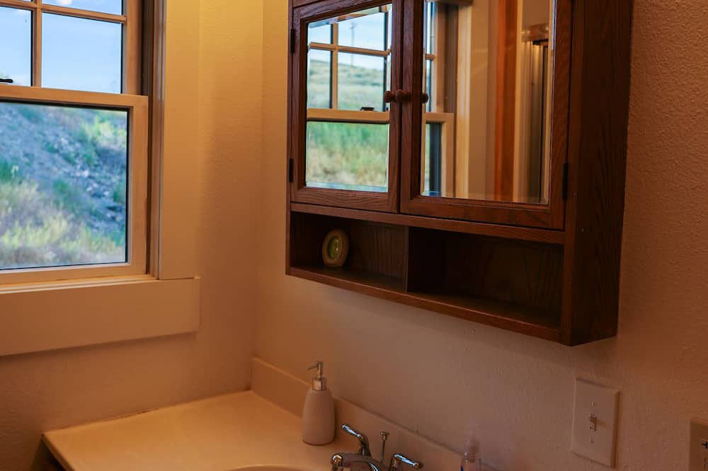 Photo of Bathroom in Glen