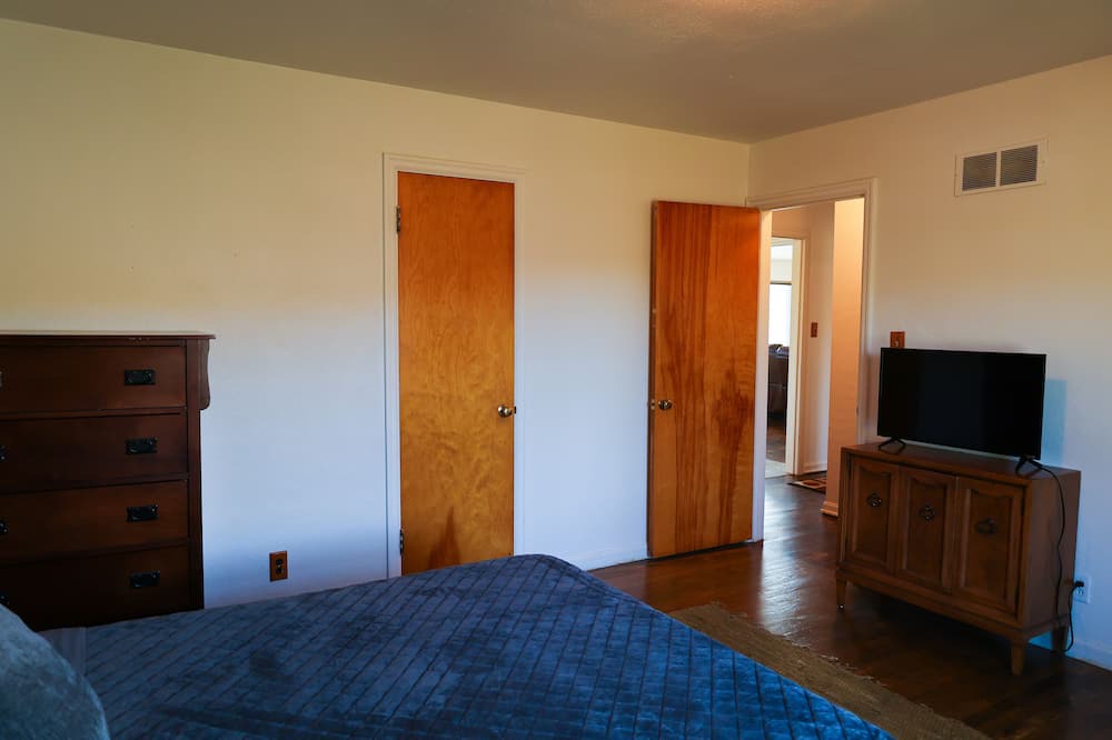 Photo of Bedroom in Glen