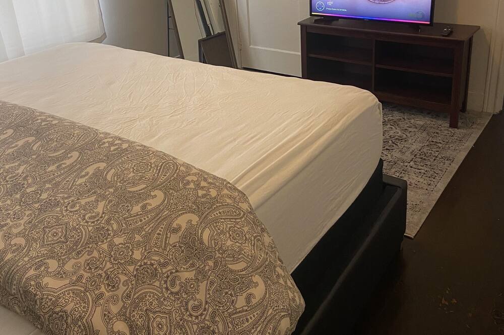 Photo of Bedroom in South Central Houston