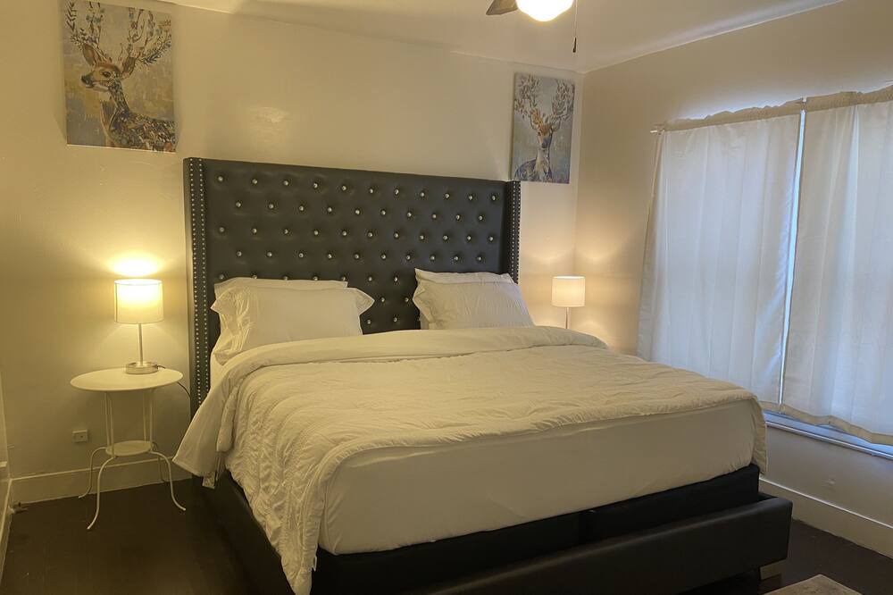 Photo of Bedroom in South Central Houston