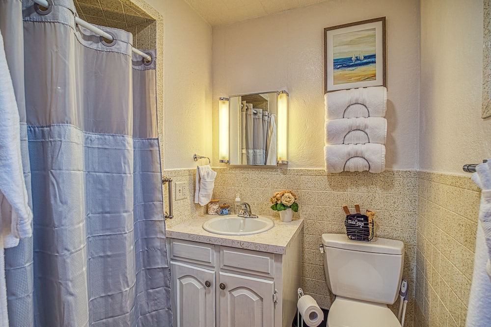 Photo of Bathroom in Diamond City