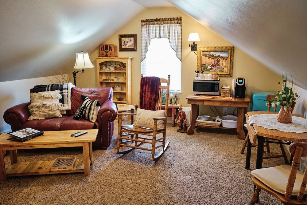 Photo of Livingroom in Sheridan