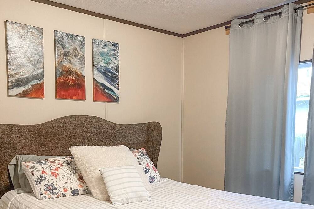Photo of Bedroom in West Valley