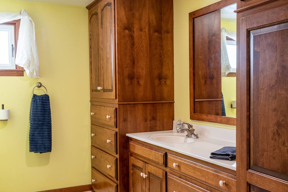 Photo of Bathroom in Millersburg