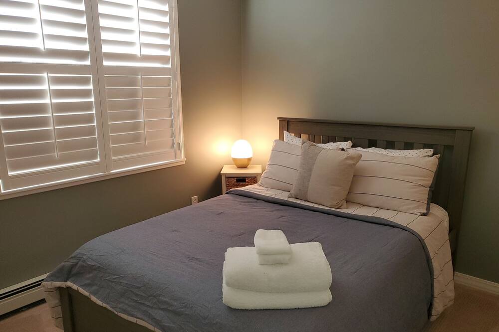 Photo of Bedroom in Riverfront