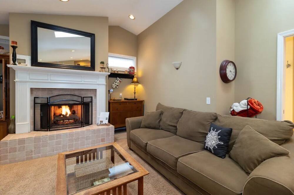 Photo of Livingroom in Orchard District
