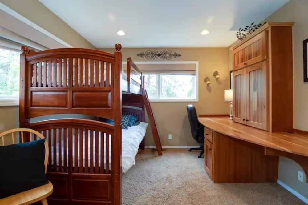 Photo of Bedroom in Orchard District