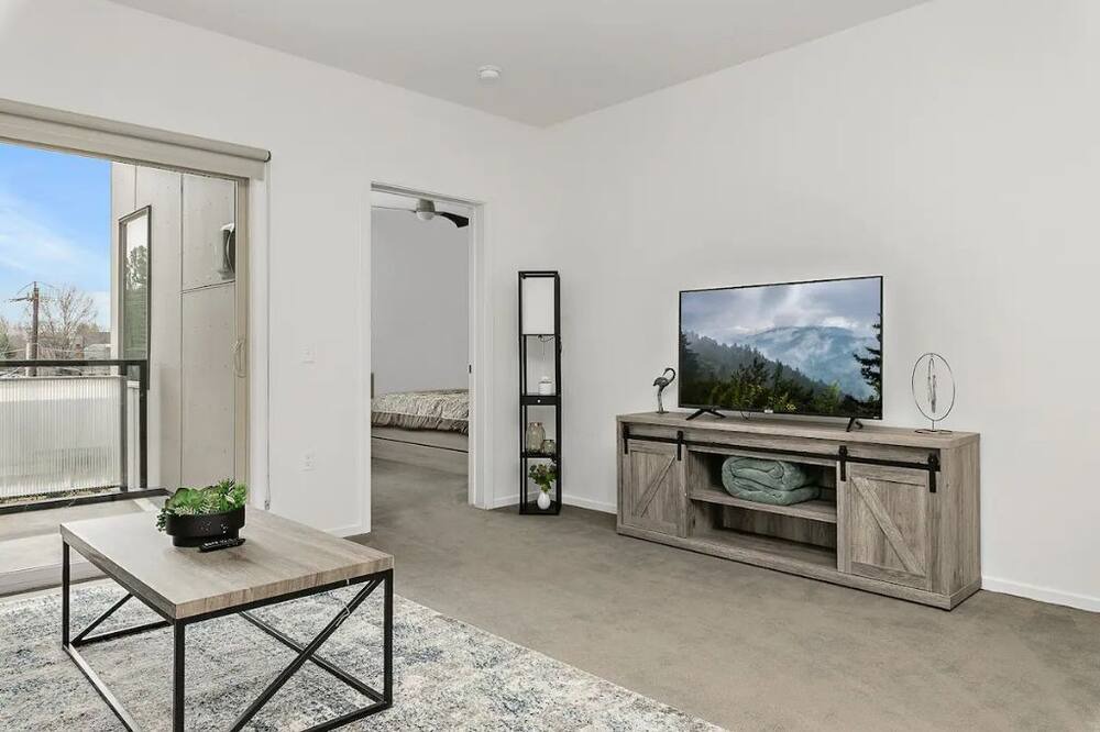 Photo of Livingroom in Veterans Park