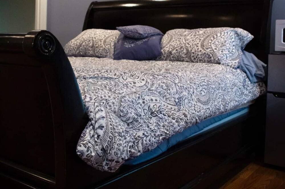 Photo of Bedroom in Mint Hill