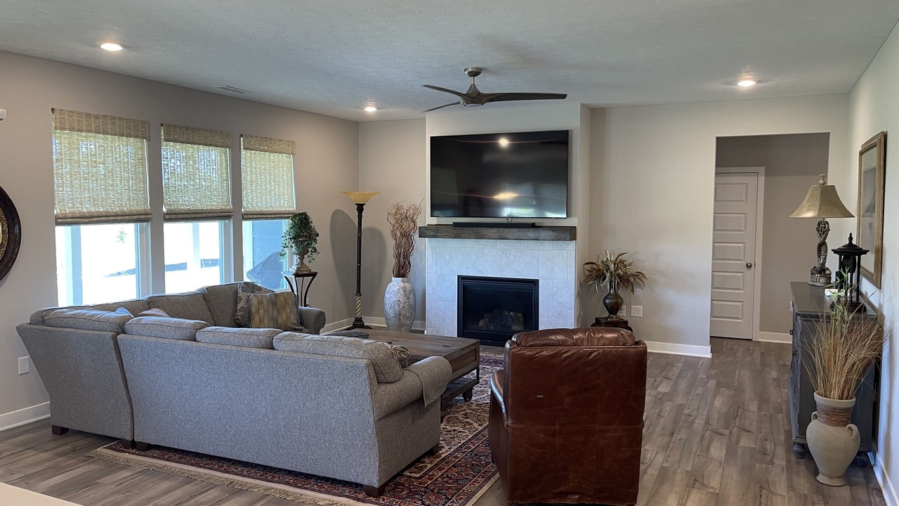 Photo of Livingroom in Maxwell