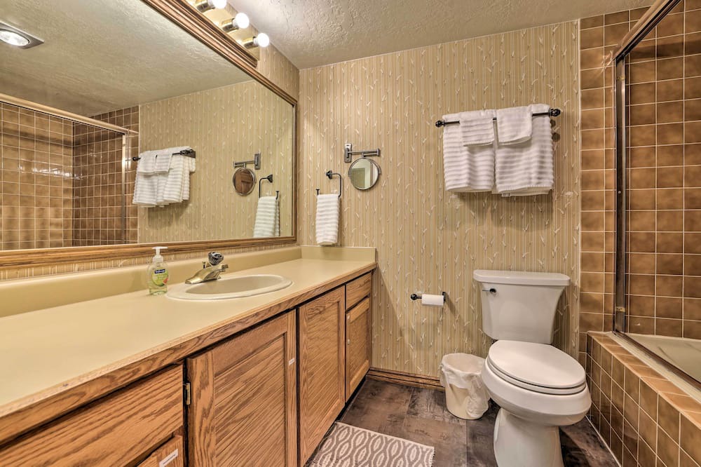 Photo of Bathroom in Brian Head