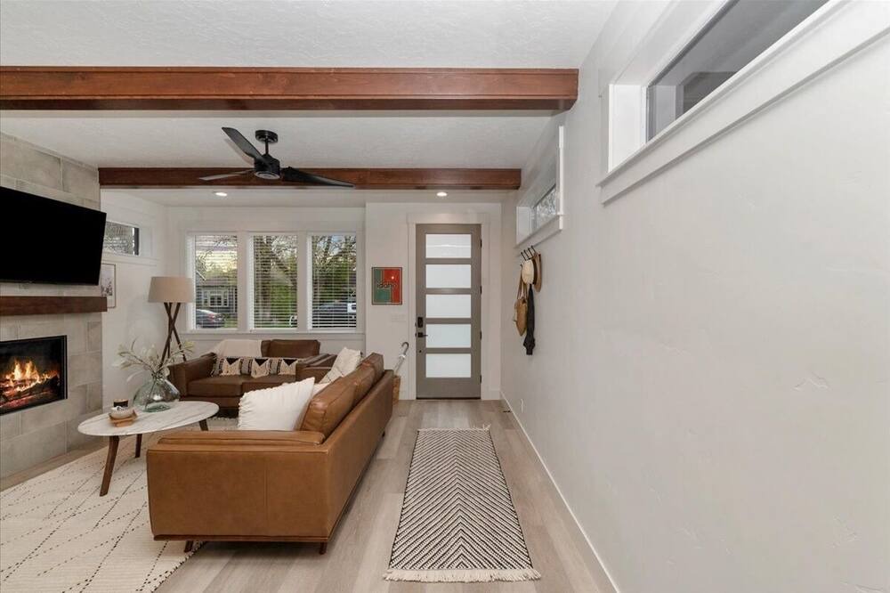Photo of Livingroom in Southeast Boise