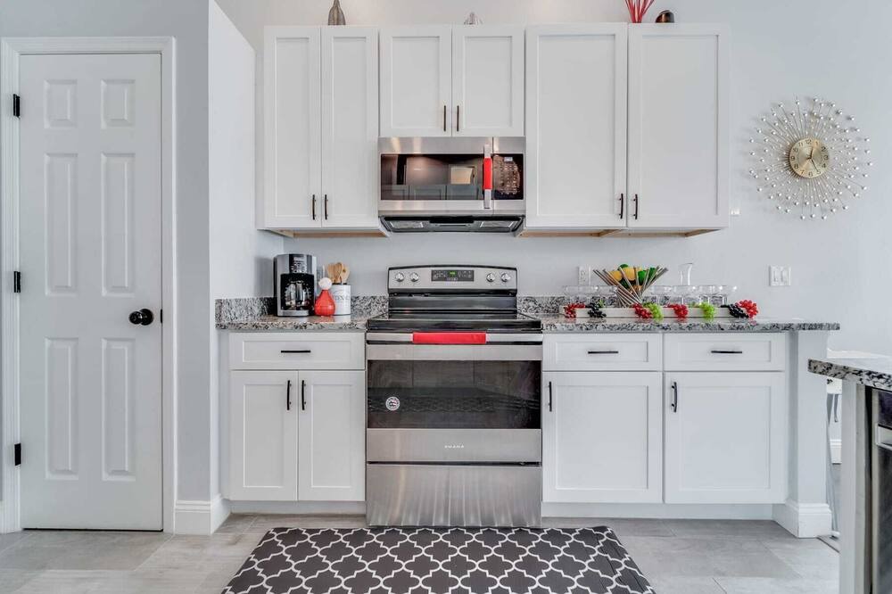 Photo of Kitchen in Lake Davenport Estates