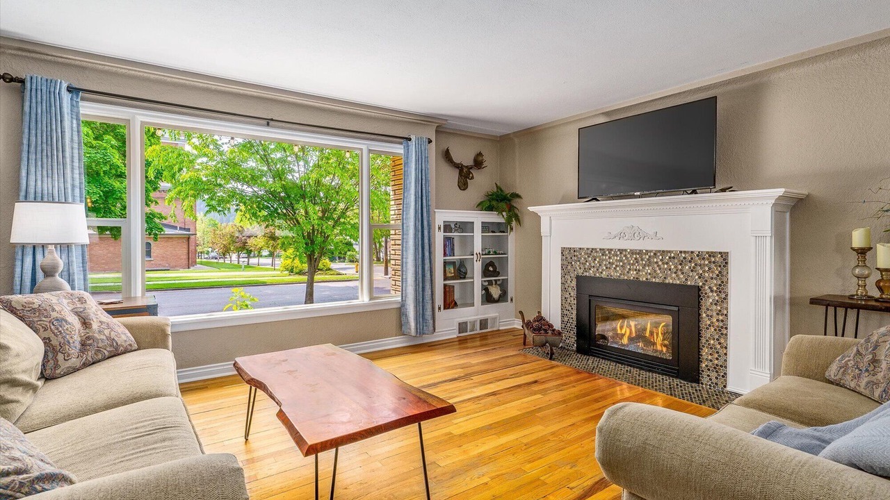 Photo of Livingroom in Garden District